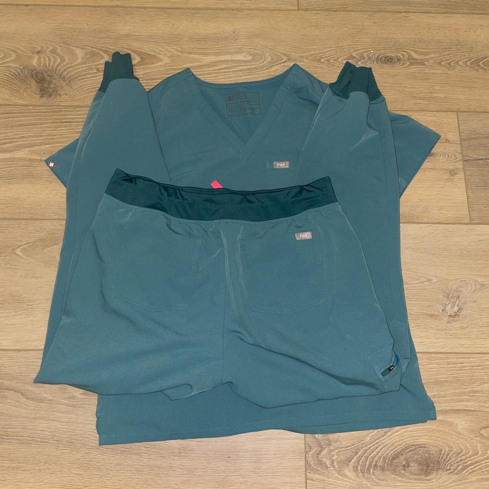 Figs jogger set